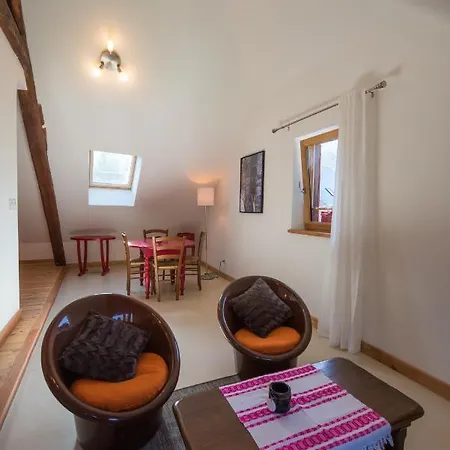 Du Bachelard Hotel 2*